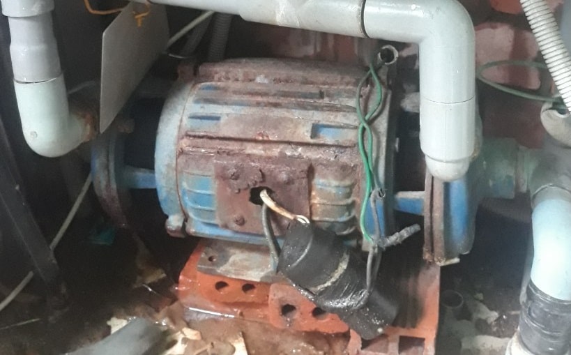 Máy bơm nước bị cháy động cơ